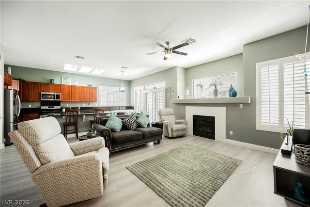 8709 Butterchurn Avenue, Las Vegas, NV 89143