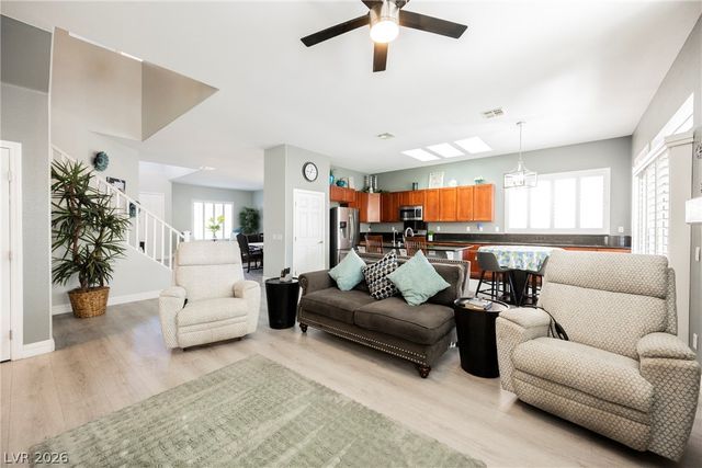 8709 Butterchurn Avenue, Las Vegas, NV 89143