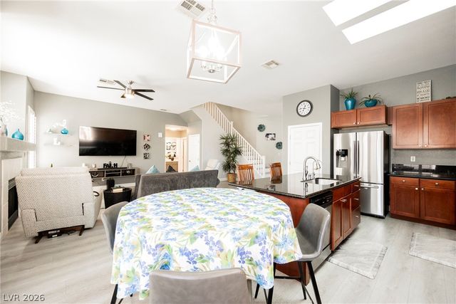 8709 Butterchurn Avenue, Las Vegas, NV 89143