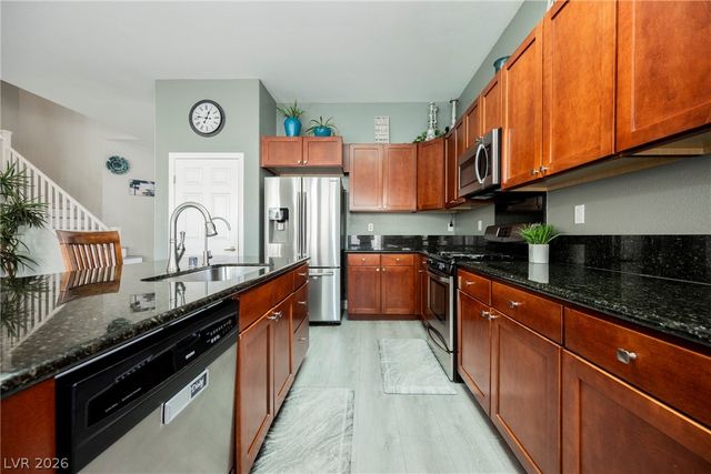 8709 Butterchurn Avenue, Las Vegas, NV 89143