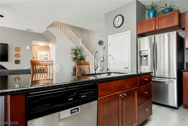 8709 Butterchurn Avenue, Las Vegas, NV 89143