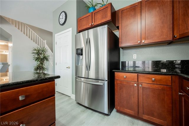 8709 Butterchurn Avenue, Las Vegas, NV 89143