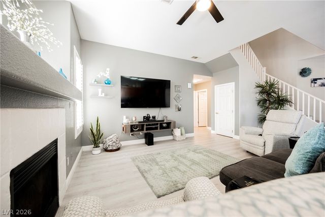 8709 Butterchurn Avenue, Las Vegas, NV 89143