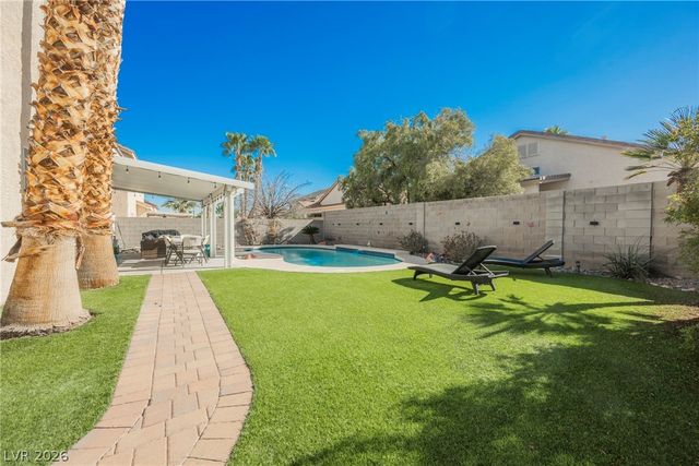 8709 Butterchurn Avenue, Las Vegas, NV 89143