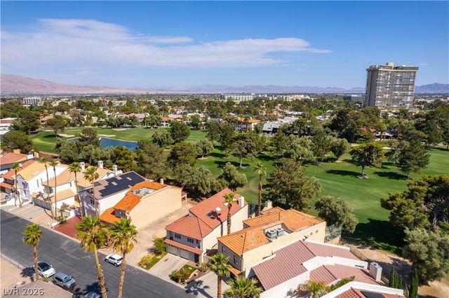 2845 Queens Courtyard Drive, Las Vegas, NV 89109