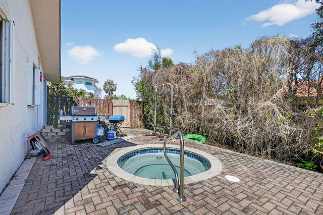 22220 Morning Glory Terrace, Boca Raton, FL 33433