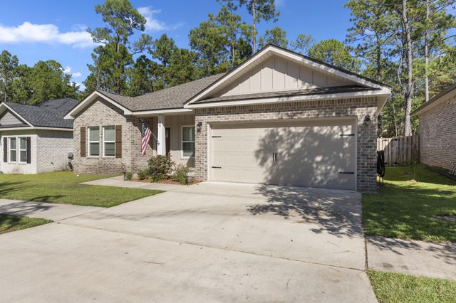 129 Laurel Oaks Drive, Freeport, FL 32439