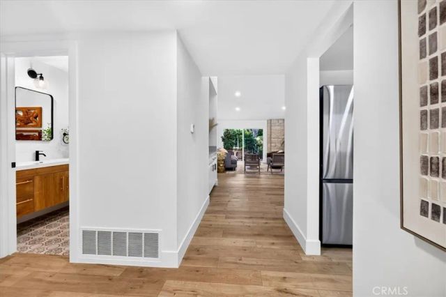 25 Dogwood South, Irvine, CA 92612