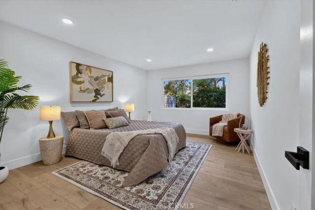 25 Dogwood South, Irvine, CA 92612