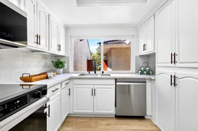 25 Dogwood South, Irvine, CA 92612