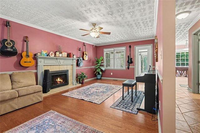 215 Hampton Woods Drive, Fayetteville, GA 30215