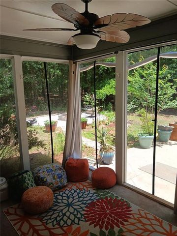 215 Hampton Woods Drive, Fayetteville, GA 30215