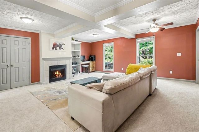 215 Hampton Woods Drive, Fayetteville, GA 30215