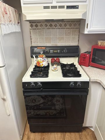 37398 Charter Oaks Boulevard, Clinton Township, MI 48036
