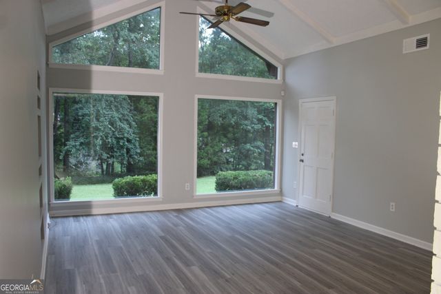 10 Gentry Drive, Mcdonough, GA 30252