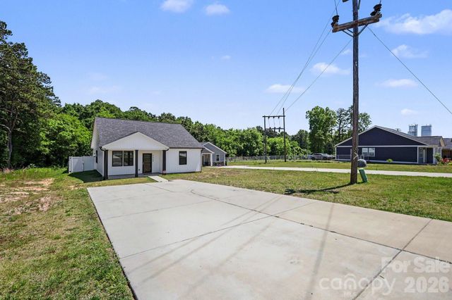 2664 Meadow Street, Gaston, NC 28056