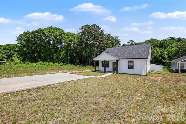 2664 Meadow Street, Gaston, NC 28056