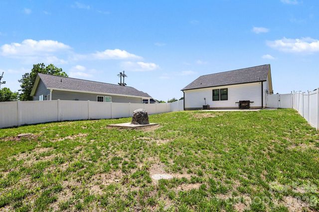 2664 Meadow Street, Gaston, NC 28056