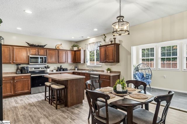 134 Raven Hill Way, Piedmont, SC 29673