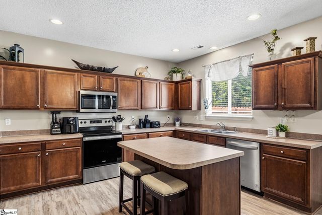 134 Raven Hill Way, Piedmont, SC 29673