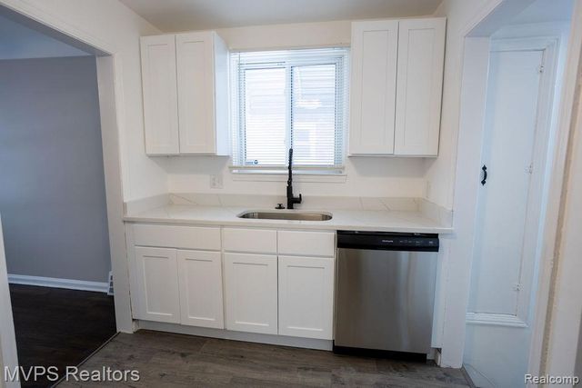 21337 Universal Avenue, Eastpointe, MI 48021