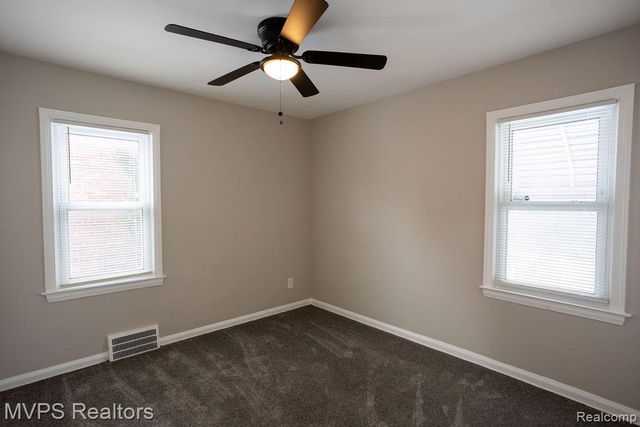 21337 Universal Avenue, Eastpointe, MI 48021