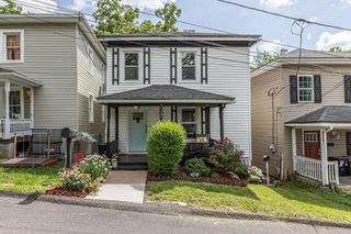 215 RICHARDSON ST, Staunton, VA 24401