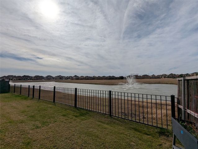 7147 Playa Norte Drive, Grand Prairie, TX 75054