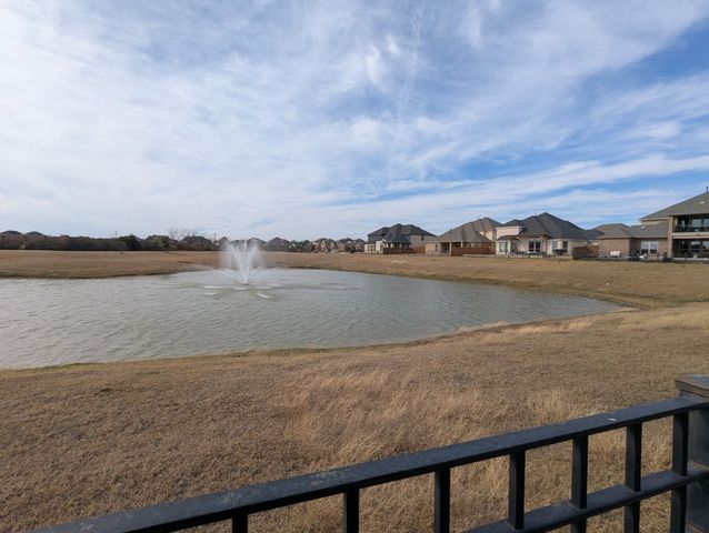 7147 Playa Norte Drive, Grand Prairie, TX 75054