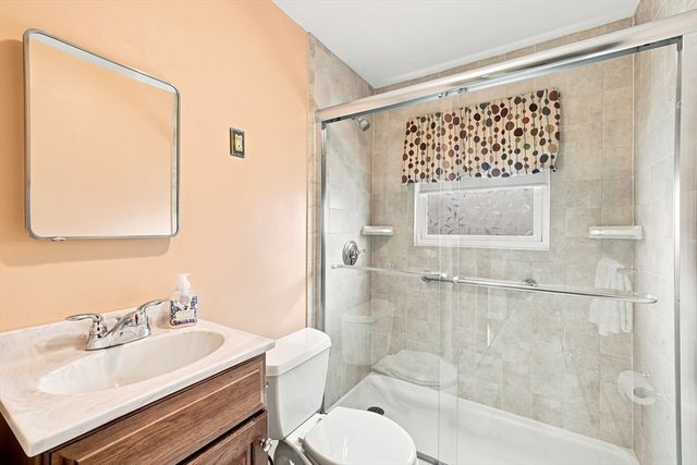 46 Fetherston Ave, Lowell, MA 01852