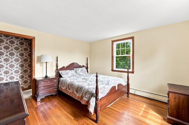 46 Fetherston Ave, Lowell, MA 01852
