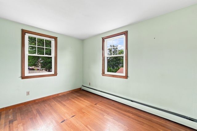 46 Fetherston Ave, Lowell, MA 01852