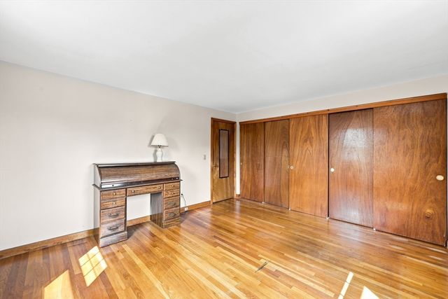 46 Fetherston Ave, Lowell, MA 01852