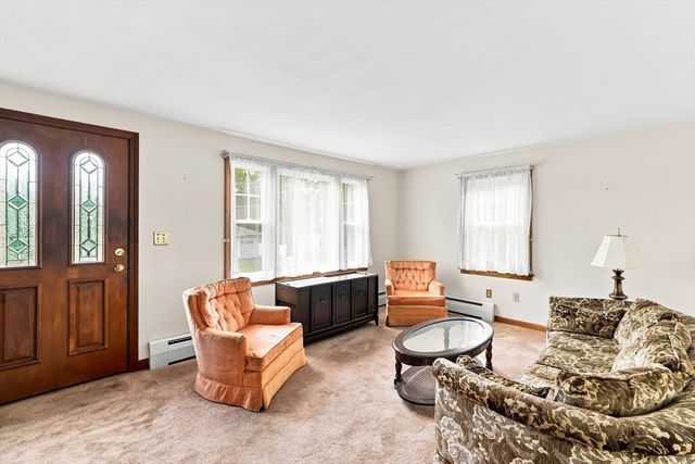 46 Fetherston Ave, Lowell, MA 01852