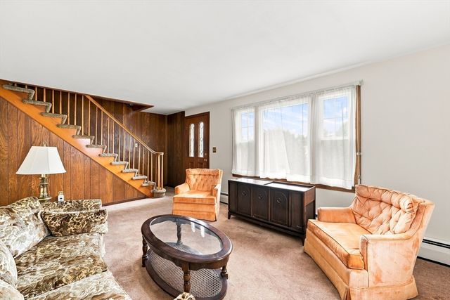 46 Fetherston Ave, Lowell, MA 01852