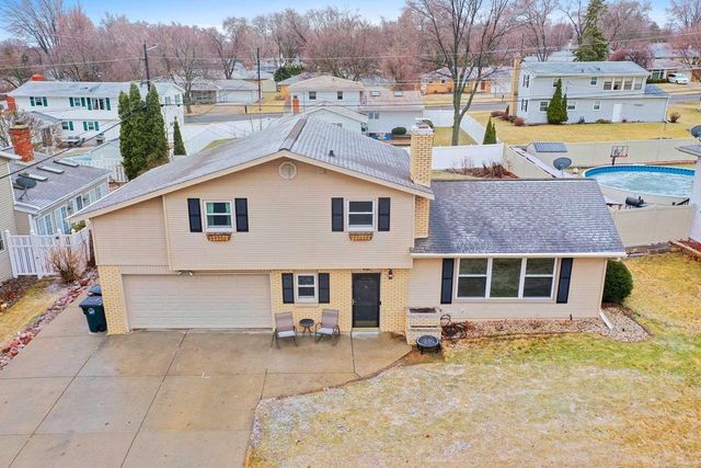 951 DUCHATEAU AVENUE, Green Bay, WI 54304