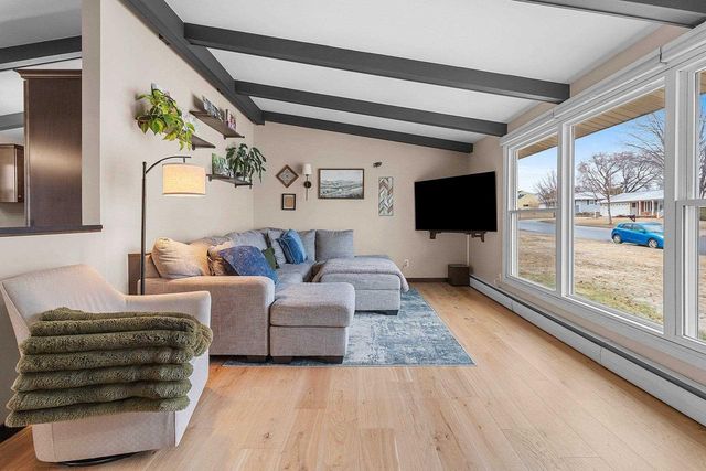 951 DUCHATEAU AVENUE, Green Bay, WI 54304