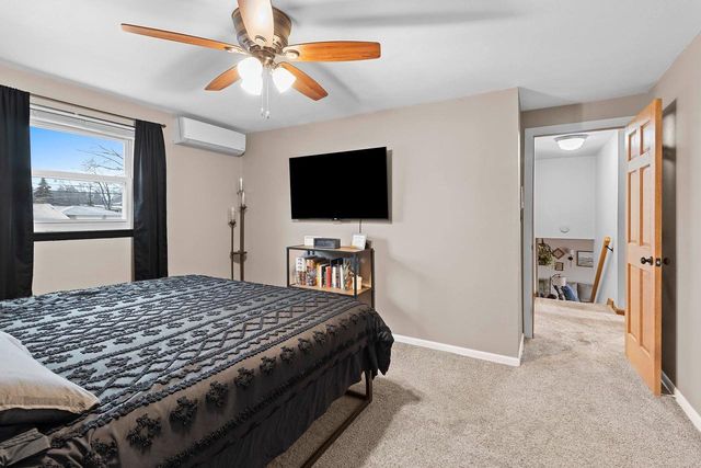 951 DUCHATEAU AVENUE, Green Bay, WI 54304