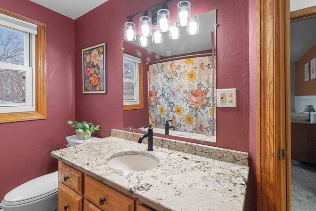 951 DUCHATEAU AVENUE, Green Bay, WI 54304