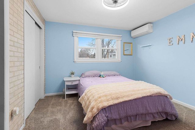 951 DUCHATEAU AVENUE, Green Bay, WI 54304