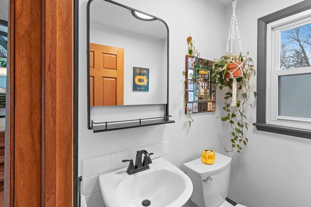 951 DUCHATEAU AVENUE, Green Bay, WI 54304