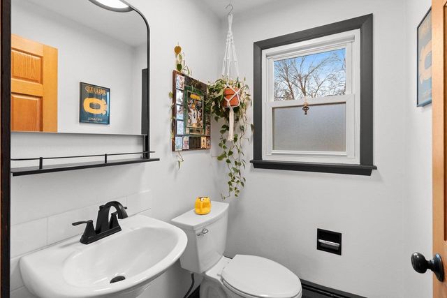 951 DUCHATEAU AVENUE, Green Bay, WI 54304