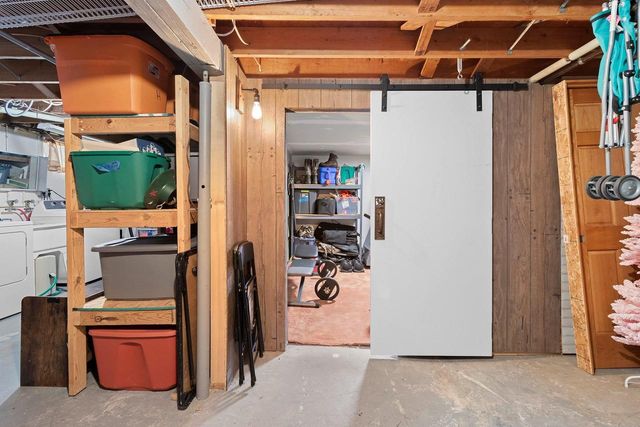 951 DUCHATEAU AVENUE, Green Bay, WI 54304