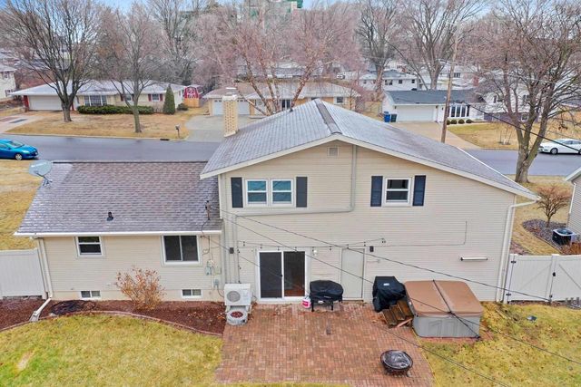 951 DUCHATEAU AVENUE, Green Bay, WI 54304