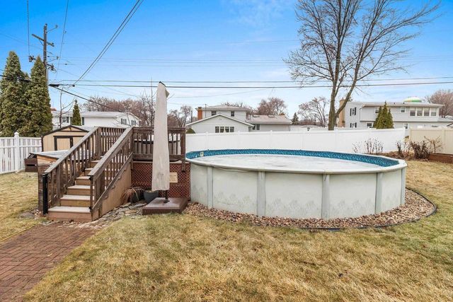 951 DUCHATEAU AVENUE, Green Bay, WI 54304