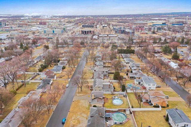 951 DUCHATEAU AVENUE, Green Bay, WI 54304