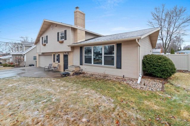 951 DUCHATEAU AVENUE, Green Bay, WI 54304
