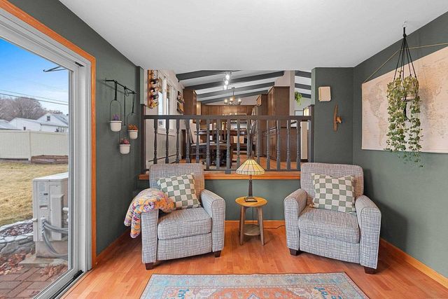 951 DUCHATEAU AVENUE, Green Bay, WI 54304