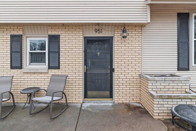 951 DUCHATEAU AVENUE, Green Bay, WI 54304