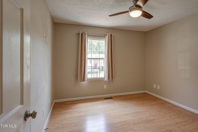 104 Mountain View Drive, Mount Carmel, TN 37645